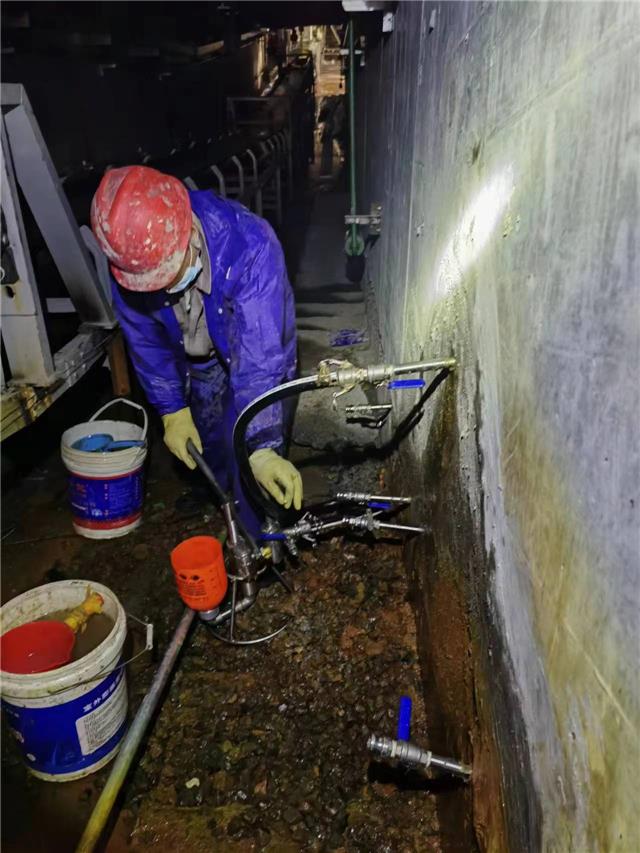 唐山输煤廊道防水堵漏 接头缝漏水堵漏 伸缩缝渗水堵漏