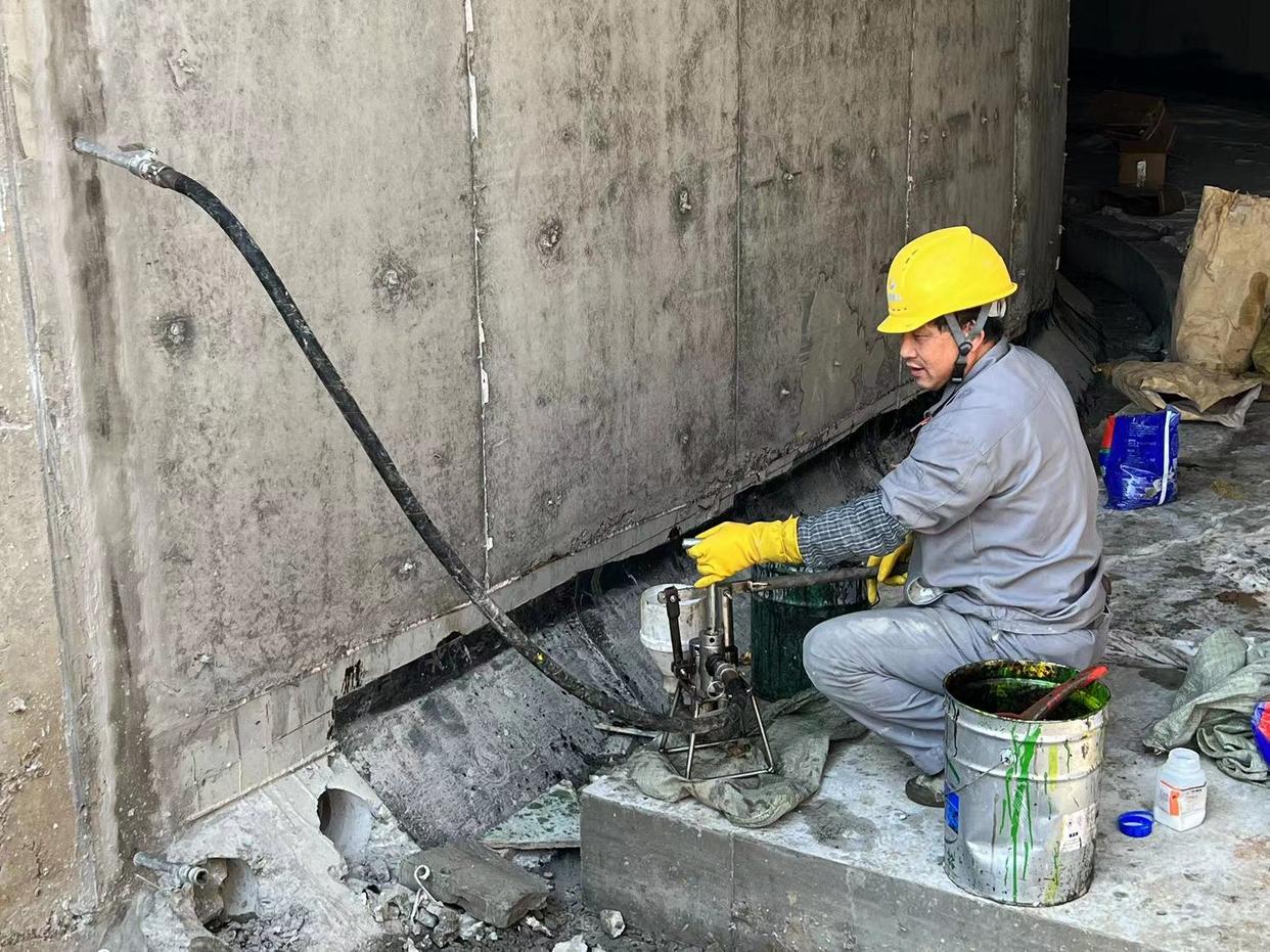 公路涵洞地下通道沉降变形缝渗漏水如何堵漏治理